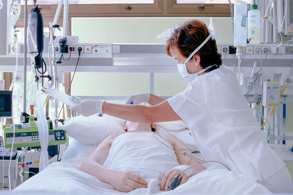 مراقبت از بیمار ICU در منزل